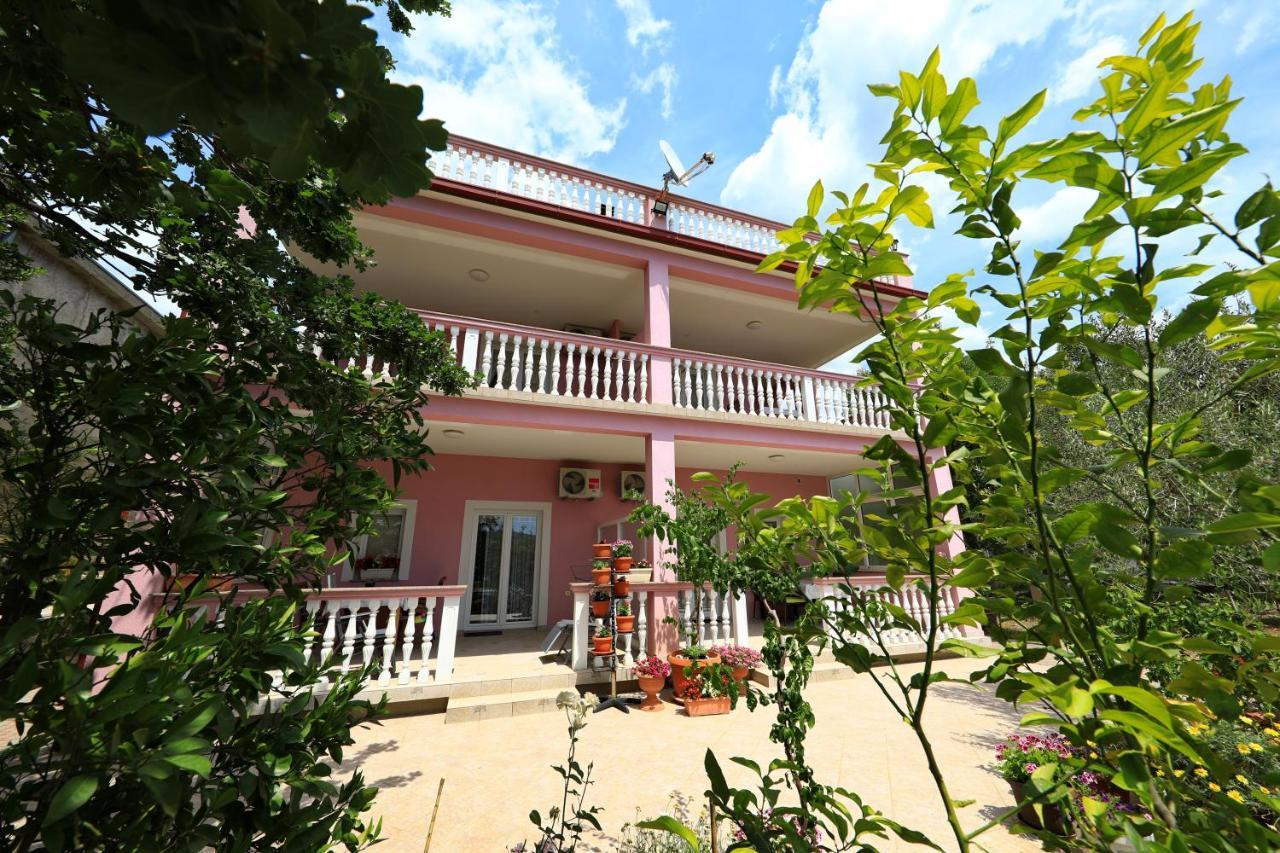Appartement Rajna Starigrad Paklenica